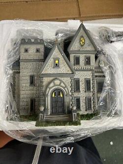 Dept 56 Hot Properties Village 2019 DC COMICS WAYNE MANOR 6002318 BATMAN. NEW