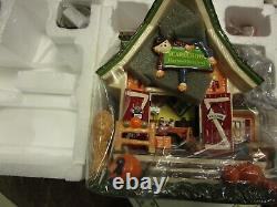 Dept 56 SCARECROW HARVEST FESTIVAL Snow Village Halloween Sculpture 799932 AS-IS