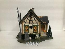 Dept 56 Snow Village Halloween The Spider House #4025340 RARE