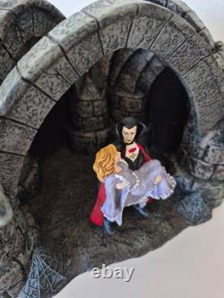 Dept 56 Universal Epic Monster Dracula Domain Frankenstein Bride Light Halloween