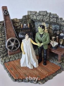 Dept 56 Universal Epic Monster Dracula Domain Frankenstein Bride Light Halloween