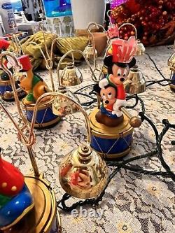 Disney Mickey's Marching Band Mr. Christmas from 1992 8 Musicians withbox