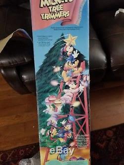 Disney Mr Christmas Mickey's Tree Trimmers Animated 4' Ladder