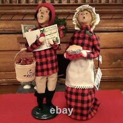 Extremely RARE Byers Choice 1998 Apple Harvest Couple The Paper Store Exclusive