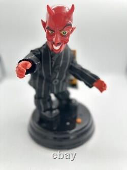 Gemmy Grave Raver Devil animated Plays This is Why I'm Hot 2010 VIDEO NWT