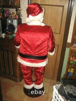 Gemmy Life Size 5' Animated Singing Dancing Santa Karaoke With Microphone + BOX