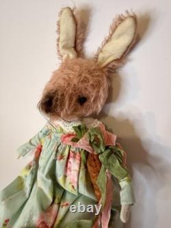Grimitives Kaf Foley Grimm Pink EASTER BUNNY RABBIT Cape Cod Folk Art