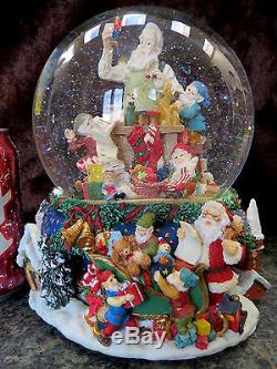 HP MUSICAL Christmas GINGERBREAD Men LG Water Snow Globe Ball REVOLVING Base