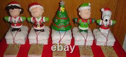 Hallmark 2015 Wireless Peanuts Gang Christmas Light Show Charlie Snoopy Lucy New