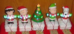 Hallmark 2015 Wireless Peanuts Gang Christmas Light Show Charlie Snoopy Lucy New