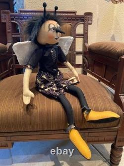 Joe Spencer Gathered Traditions Buzzy & Betty Bee Couple New for 2026