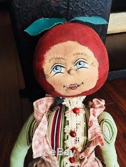 Joe Spencer / Gathered Traditions RARE Folk Art Doll APPLE CORRIE