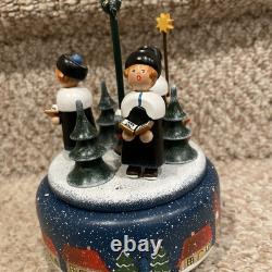 Kathe Wohlfahrt Carolers Music Box Multicolor Christmas Decoration VERY RARE Kathe Wohlfahrt Carolers Music Box Multicolor Christmas Decoration VERY RARE