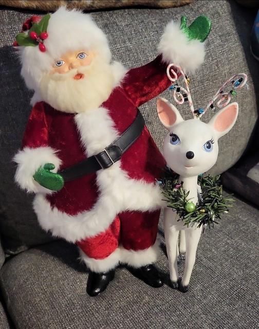 Katherine's Collection Mistletoe Santa With Reindeer Christmas Decorative Figure