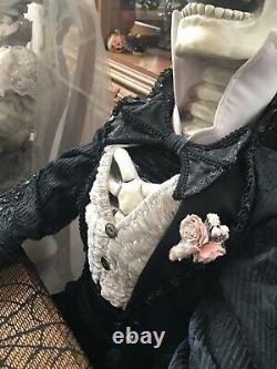 Katherine's Collection/Wayne Kleski Rare Life Size Skeleton Groom Halloween