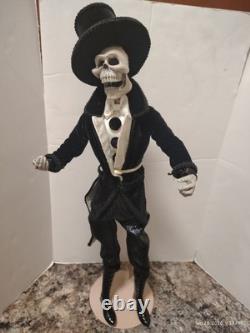 Katherine's collection halloween/Dia De Los Muerlos blk/white/skeleton couple