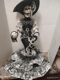Katherine's collection halloween/Dia De Los Muerlos blk/white/skeleton couple