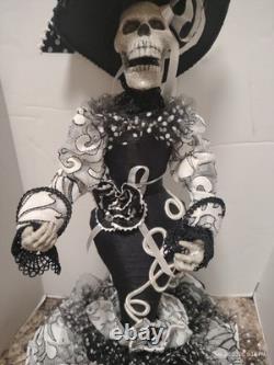 Katherine's collection halloween/Dia De Los Muerlos blk/white/skeleton couple