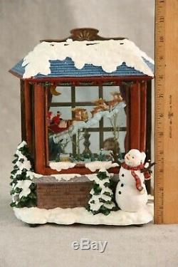 Kirkland Signature XMAS Santa Sleigh Windowpane SnowGlobe WaterGlobe Light Music