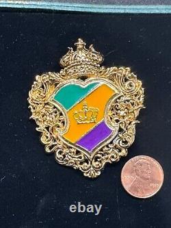 Large & rare 2006 Rex ladies crest pin Mardi Gras Krewe Favor, original box