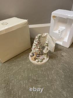 Lenox A Grinchy Christmas Eve Tree Sculpture Grinch & Max figurine. Mint