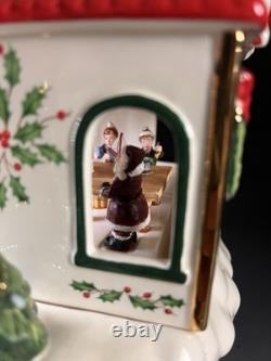 Lenox Holiday Santa's Workshop Toyland Lighted Train Musical Centerpiece