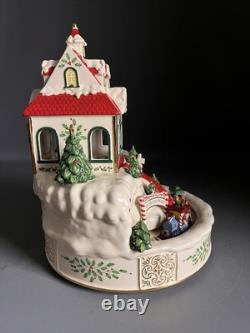 Lenox Holiday Santa's Workshop Toyland Lighted Train Musical Centerpiece
