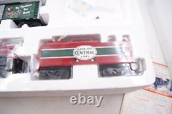 Lionel North Pole Central Christmas Train 6-30040 Never Used In The Box