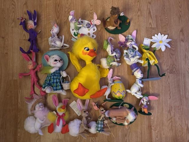 Lot Of 18 Annalee Easter And Spring Time Various Sizes And Years Figures