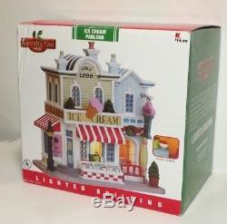 Lot Of 6 Coventry Cove 2007-2008 Lighted Christmas Buldings + Carole Towne Col