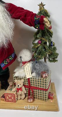 Lynn Haney 2000 Santa Christmas Morning Surprise #1090 Handmade and Signed