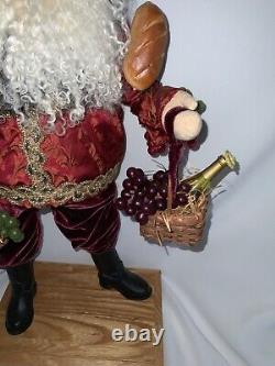 Lynn Haney 2008 HOLIDAY VINTAGE Santa Collectable Figure 23808 Grapes Wine Tags