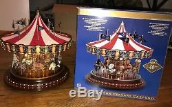MR. CHRISTMAS Gold Label Collection Carousel With FLAGS Big Carousel PLEASE READ