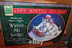 MR CHRISTMAS STYLE HOLIDAY WINTER SKI LODGE Moving Skiers/Lights Music Box MIB