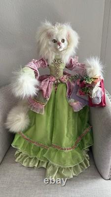 Mark Roberts Collectible Cat Beauty. 23.5. Easter Spring Shopping Cat