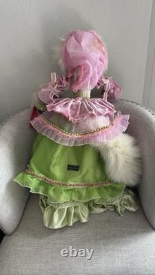 Mark Roberts Collectible Cat Beauty. 23.5. Easter Spring Shopping Cat