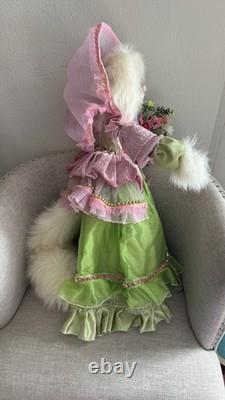 Mark Roberts Collectible Cat Beauty. 23.5. Easter Spring Shopping Cat