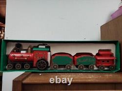 Marshall Fields Musical Wooden Christmas Train Vtg 1960s Taiwan 18 Length VGUC