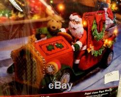 Mint 86058 Here Comes Santa Nip Home Decor 2007 Bucilla Felt Kit