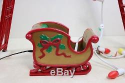 Mr Christmas Collectibles STEPPING MICKEY MOUSE Sleigh & Ladder Plays 12 Carols