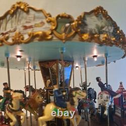 Mr. Christmas Country Fair Carousel Llights Up & Plays 30 Songs GREAT
