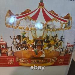 Mr. Christmas Country Fair Carousel Llights Up & Plays 30 Songs GREAT