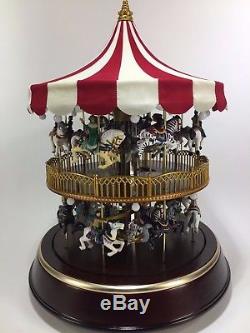 Mr. Christmas Double Decker Musical Lighted Carousel Gold Label 2006 Holiday