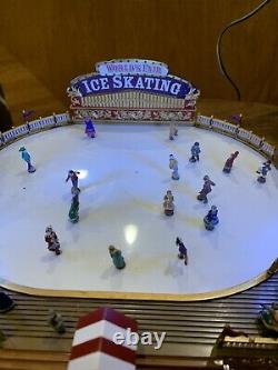 Mr Christmas Gold Label Worlds Fair Skaters Music with Original Packaging