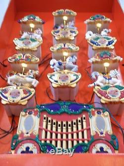 Mr Christmas Holiday Carousel 6 Horses & Circus Organ With 21 Carols Lighted