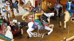 Mr. Christmas Holiday Carousel LIGHTS UP & TURNS Horses go UP/DOWN 30 Songs