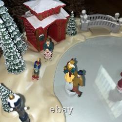 Mr. Christmas Holiday Skaters 1885 Animated Skating Pond Lights Music Box WORKS