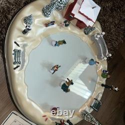 Mr. Christmas Holiday Skaters 1885 Animated Skating Pond Lights Music Box WORKS