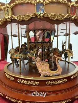 Mr. Christmas Marquee Deluxe Carousel LRG 100 Lights 40 Songs EUC Tested Works