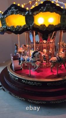 Mr. Christmas Marquee Deluxe Carousel LRG 100 Lights 40 Songs EUC Tested Works
